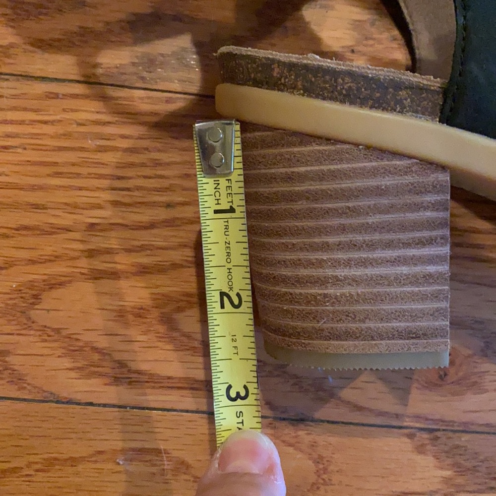 DANSKO - Picture 5 of 8